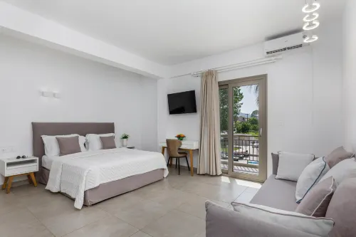 Stavros Beach Hotel - Uima-altaat