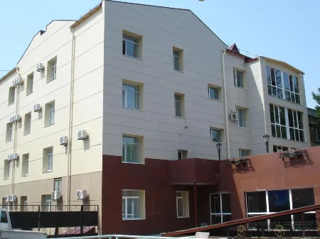 GLORIA (Глория) Отели рядом с достопримечательностью «Площадь им. В.И. Ленина»