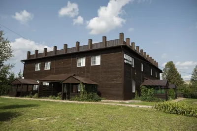 Apart-Hotel Arneevo Hotels near Drakino Island