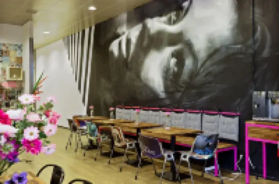 Hostelle - Women Only Hostel Amsterdam