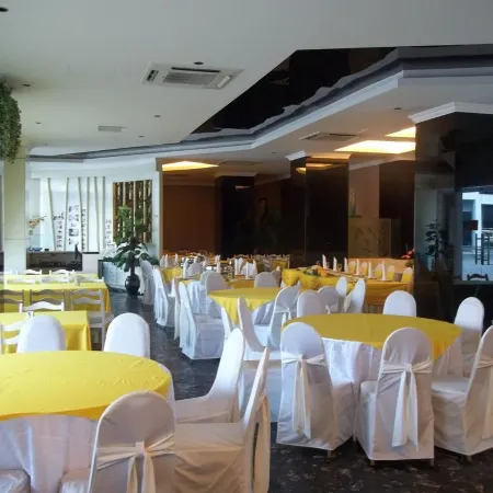 D Eastern Hotel