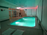 Арт-Александрия - С бассейном