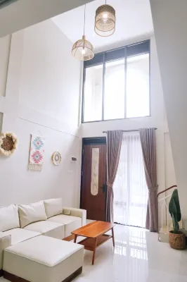 Villa La Boheme by Alasdjati - Bintang 3