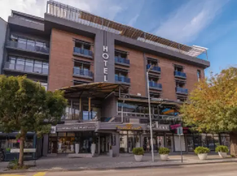 โรงแรมอินเตอร์เนชั่นแนล พาเลซ