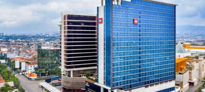 Ibis Bandung Trans Studio Hotels in Bandung City