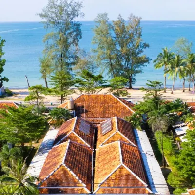Good Time Resort Отели рядом с достопримечательностью «Пляж Очутел»