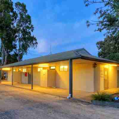 Yarrawonga Riverlands Tourist Park Hotel Exterior