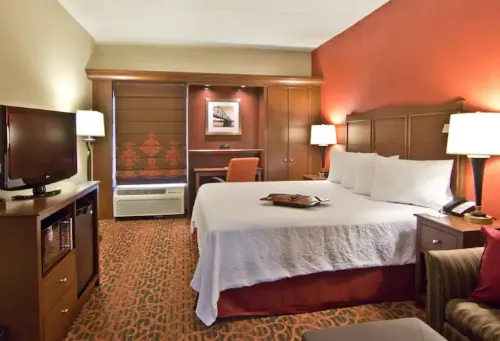 Hampton Inn Columbus-South - 2-Star