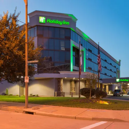 Radisson Hotel St Louis Downtown Convention Center Отели рядом с достопримечательностью «Автобусный вокзал компании Greyhound»