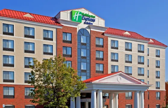 奧爾巴尼機場萊瑟姆區域智選假日套房酒店