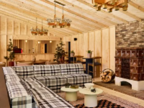 Bluebird Cady Hill Lodge