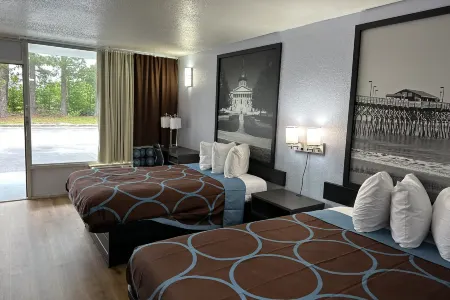 Super 8 by Wyndham Florence SC I-95 North / Hwy 76