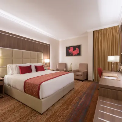 Ramada by Wyndham Continental Jeddah Hotels near King Saud Mosque