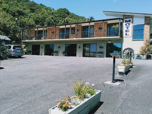 Sundowner Motel - 3 stelle