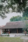 Omah Kayu Mbah Tomo Hotels in Tamanmartani