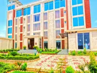 7 Hills Hotel & Resort Hotels in Nalanda