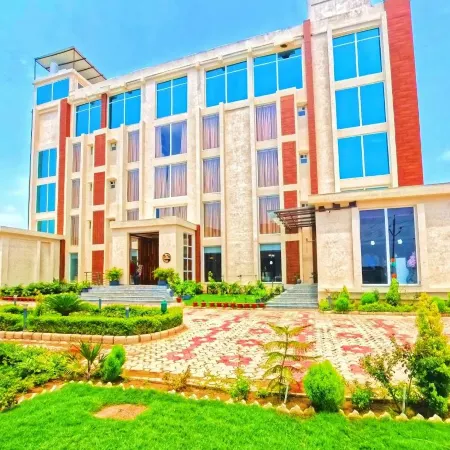 7 Hills Hotel & Resort