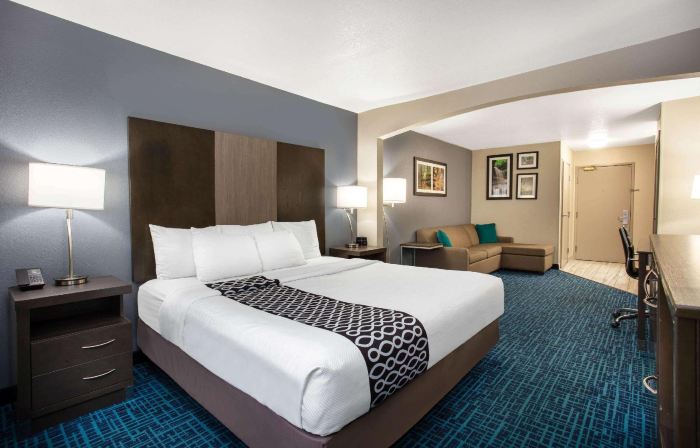 La Quinta Inn & Suites by Wyndham Peru Starved Rock St Park