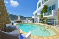 Niriedes Hotel - Beach
