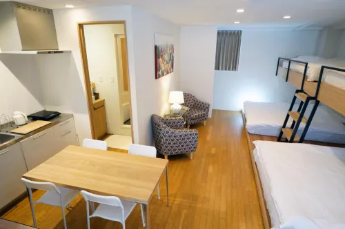 Santiago Guesthouse Hiroshima - Homestay