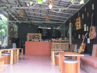 Aqilakost Gadog Puncak Bogor - parking