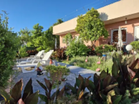 Villa Luketa Hotels in 