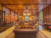 Hotel Narain Niwas Palace Hotels near Pink Square Mall
