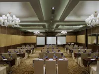 Royalton Hyderabad Abids Hotels near CRIDA