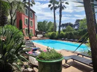 Hôtel l'Arena - Uima-altaat