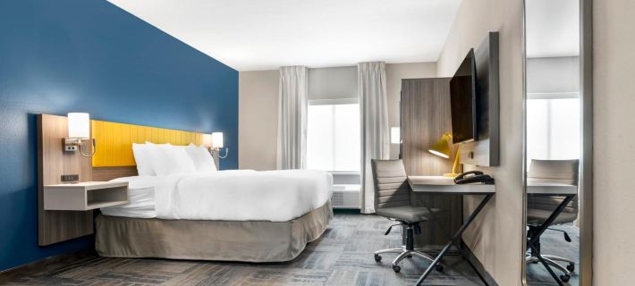 Comfort Inn & Suites Destin Near Henderson Beach Hotels in Destin