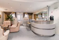 Yuzhny Gorod Hotel