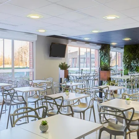 Sure Hotel by Best Western St-Amand-Les-Eaux