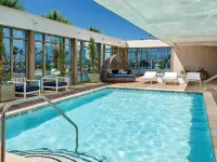 Hilton Garden Inn San Diego Downtown/Bayside - Rooftop Pools