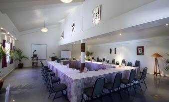 Capricorn International Hotel