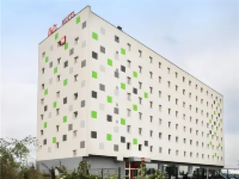 イビス ソフィア エアポート ソフィアのホテル