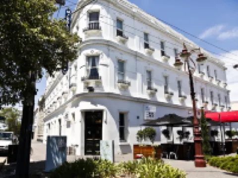 Middle Park Hotel Hotels near Royal Melbourne Yacht Squadron Marina
