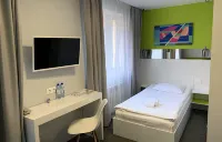 Maksim Park-Hotel Hotels in Sysertskiy rayon