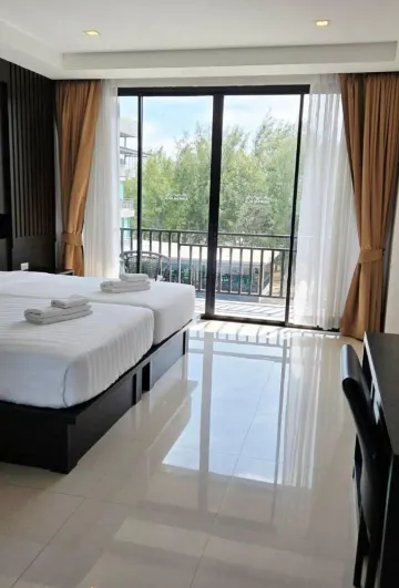 ห้องสุพีเรียร์เตียงแฝดพร้อมวิวสระว่ายน้ำ