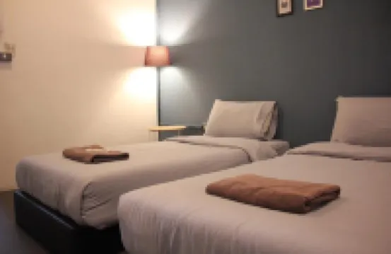 ยามเย็น โฮสเทล