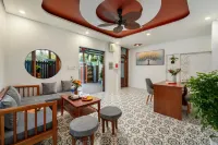 Red Flower Cottages Homestay - Tiny houses