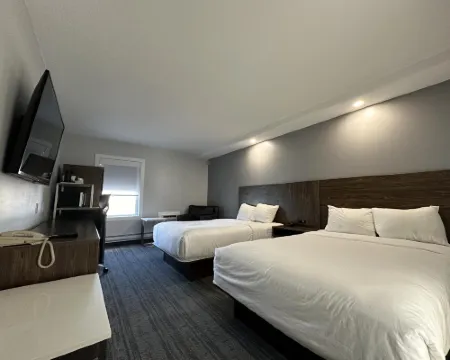 Travelodge by Wyndham Regina Hotels in Regina