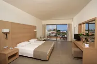 Island Blue Hotel - Condos