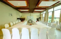 Anika Island Resort - bar