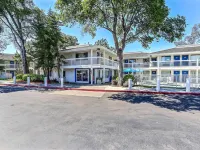 Motel 6 Oakland, CA - Embarcadero Hotels in Oakland