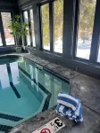 Sun & Ski Inn and Suites - Hot Tub
