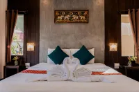 Thanawong Pool Villa - parcheggio