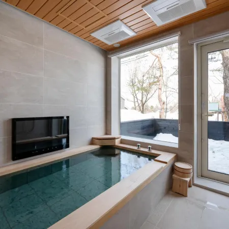 Silver Maple Chalet by Hakuba White Fox Company