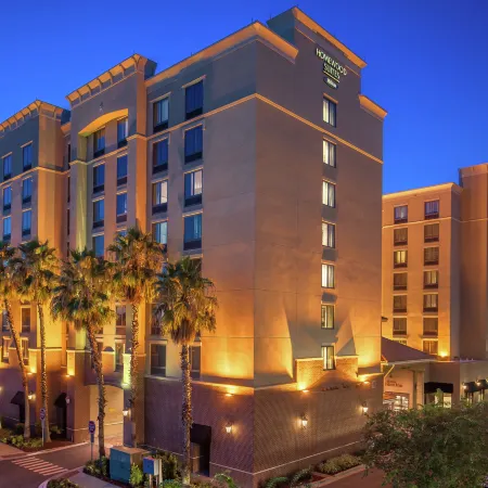 Homewood Suites by Hilton Jacksonville Downtown-Southbank Отели рядом с достопримечательностью «Метрополитан Парк»