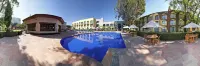 Holiday Inn QUERETARO-CENTRO HISTORICO by IHG - Swimmingpools