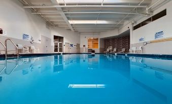 Holiday Inn Burlington Conference Centre